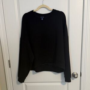 Elegant Black Women's Sweatshirt